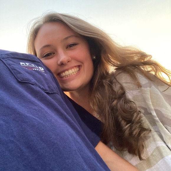 Meet your Posher, Ashton - Picture 1 of 1